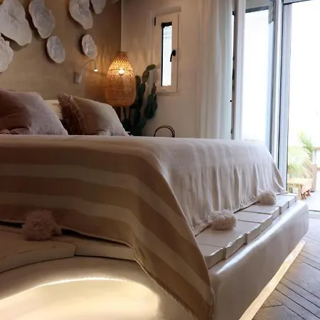 Narcissus Luxury Suites Naxos City Exterior foto