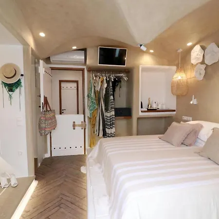 Narcissus Luxury Suites Naxos City Exterior foto