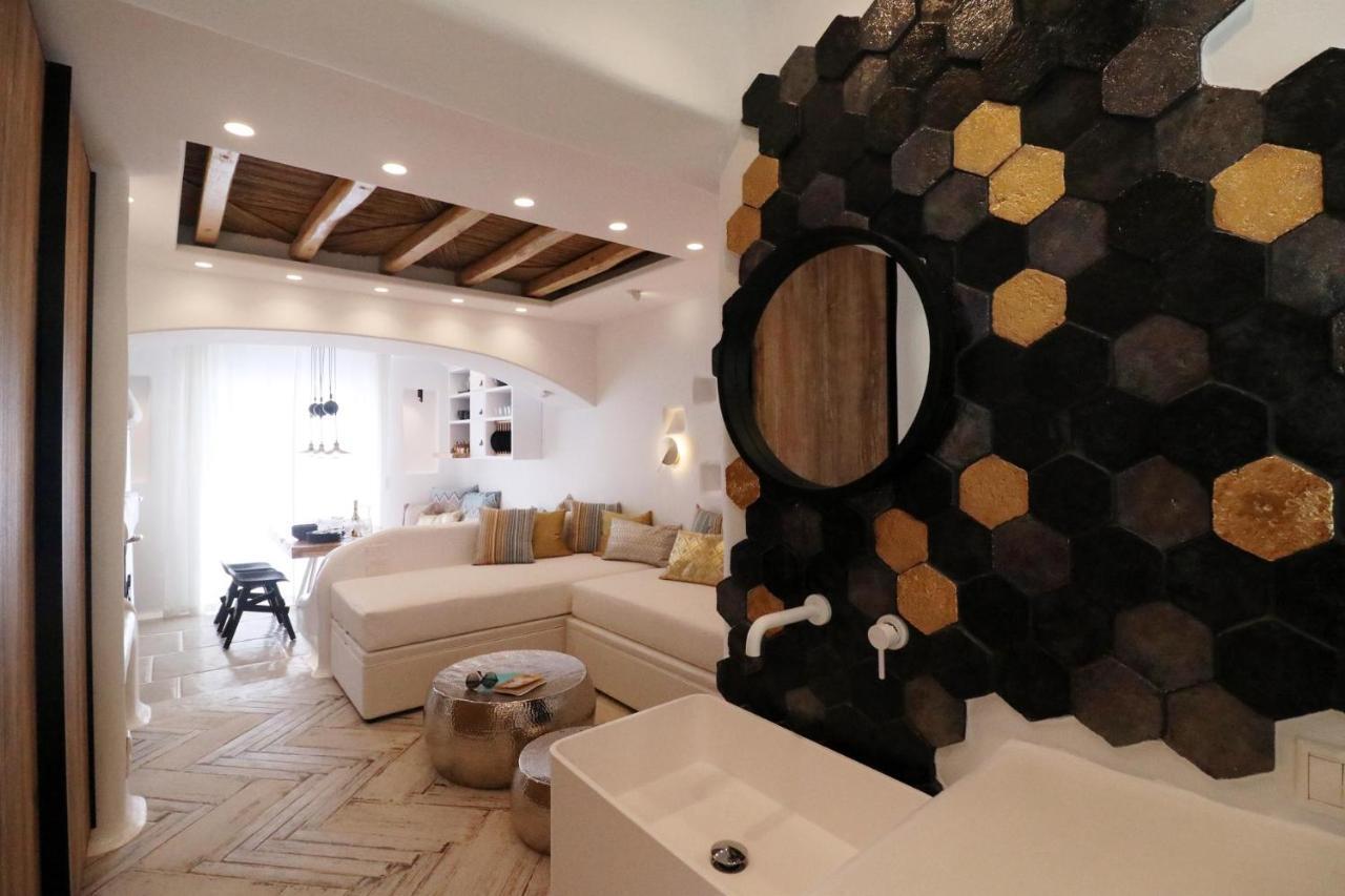 Narcissus Luxury Apartment